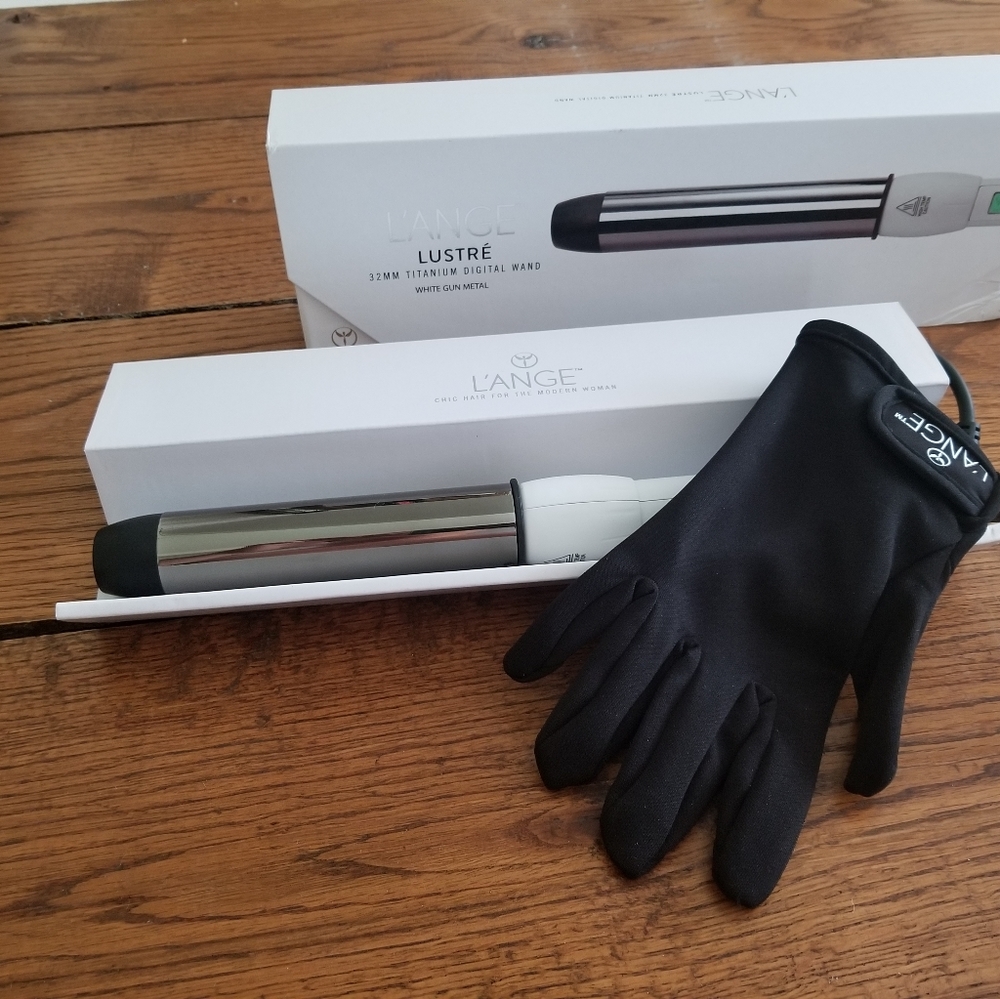 L'Ange Lustre 32mm Titanium Wand Curling Iron